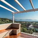 Villa Kumusha Near Fiscardo Mánganos